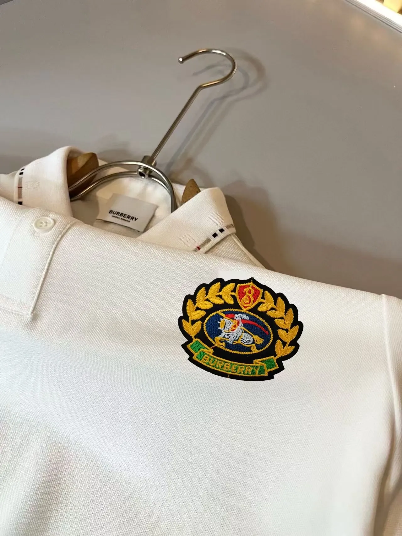 P125， Bur*erry * 2026 New Arrival Polo ， ！ , ！ ！ Breathable , ！ logo ！ ! ！ Premium .Size:M-4XL